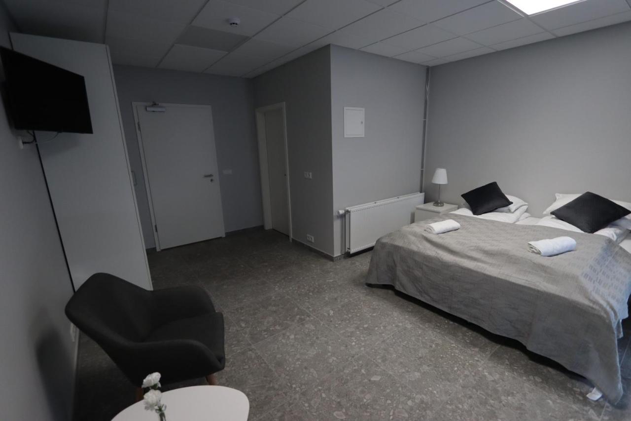 Hotel Tjarna Njarthvik Екстер'єр фото